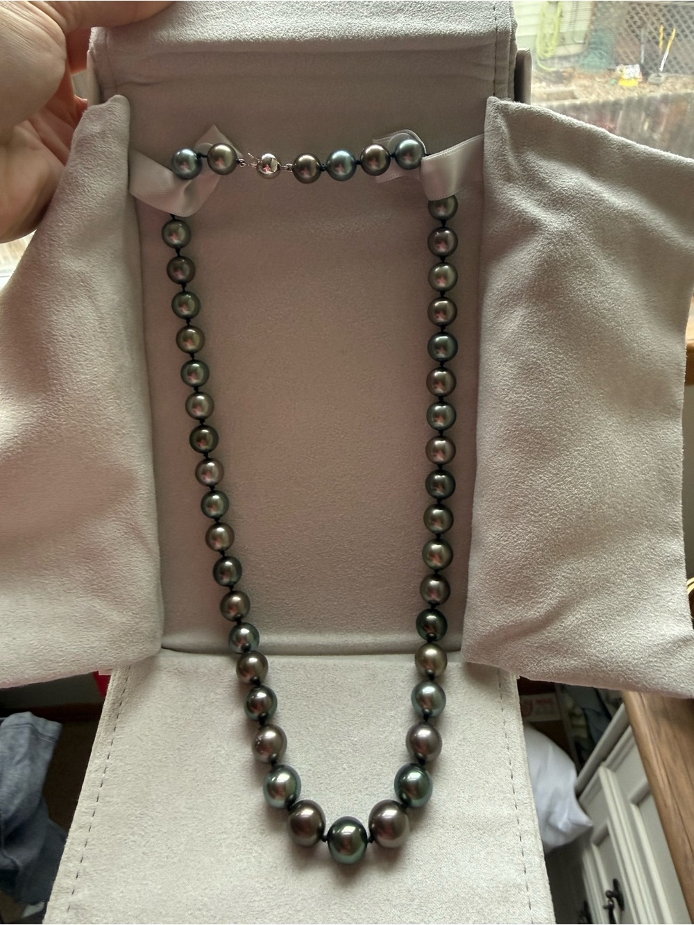 Tahitian Black Pearl Necklace - Iridescent Gray Strands